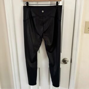 Scorpio Sol Women’s Black Leggings Size Large
